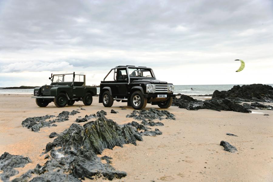  Land Rover Defender SVX 60th Anniversary Edition 2008 года  (фото 35 из 35)